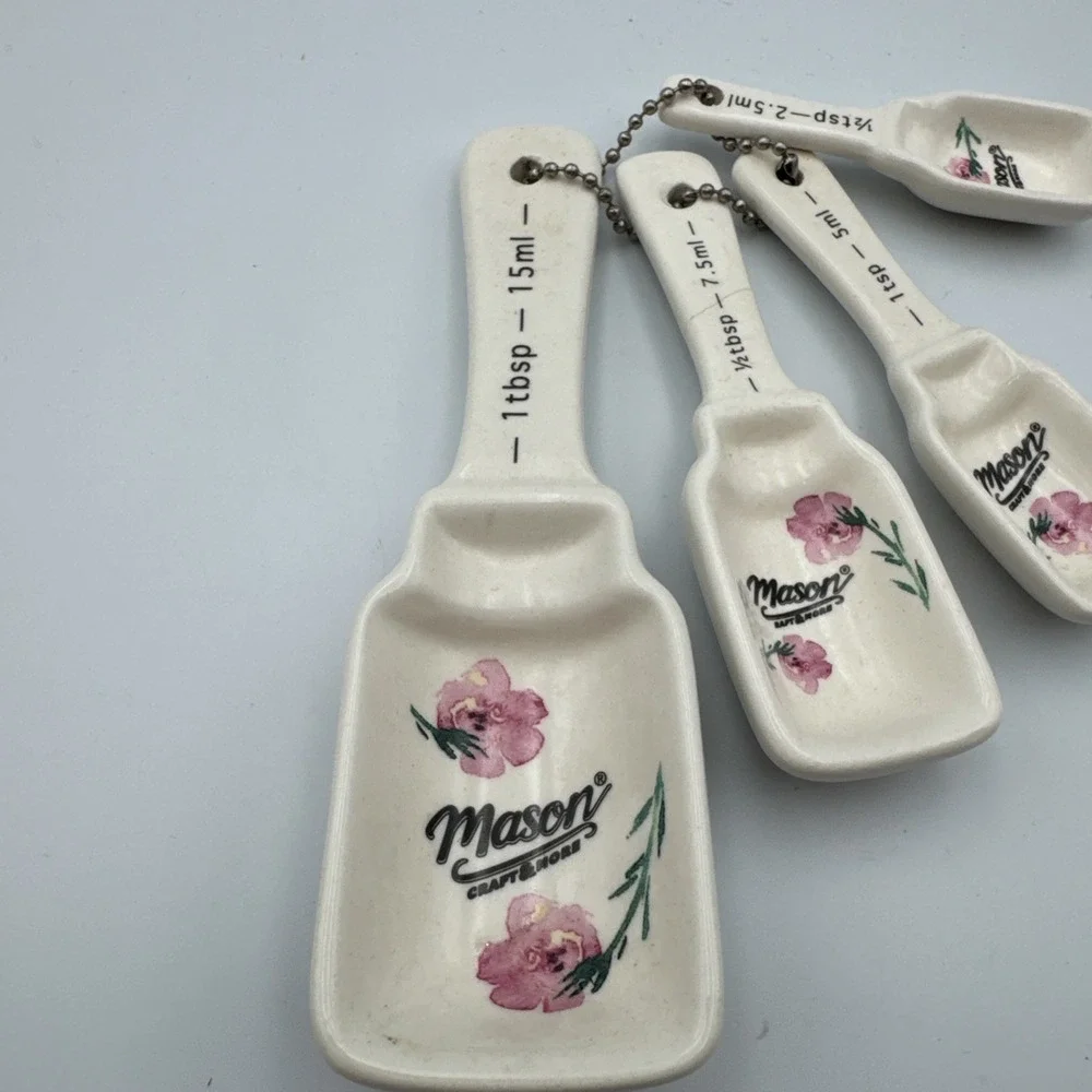 Ceramic Mason Jar Measuring Spoons VTG Inspired Floral One Damaged Read***